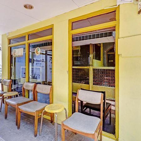 Hotel Kalimantan 泗水 外观 照片