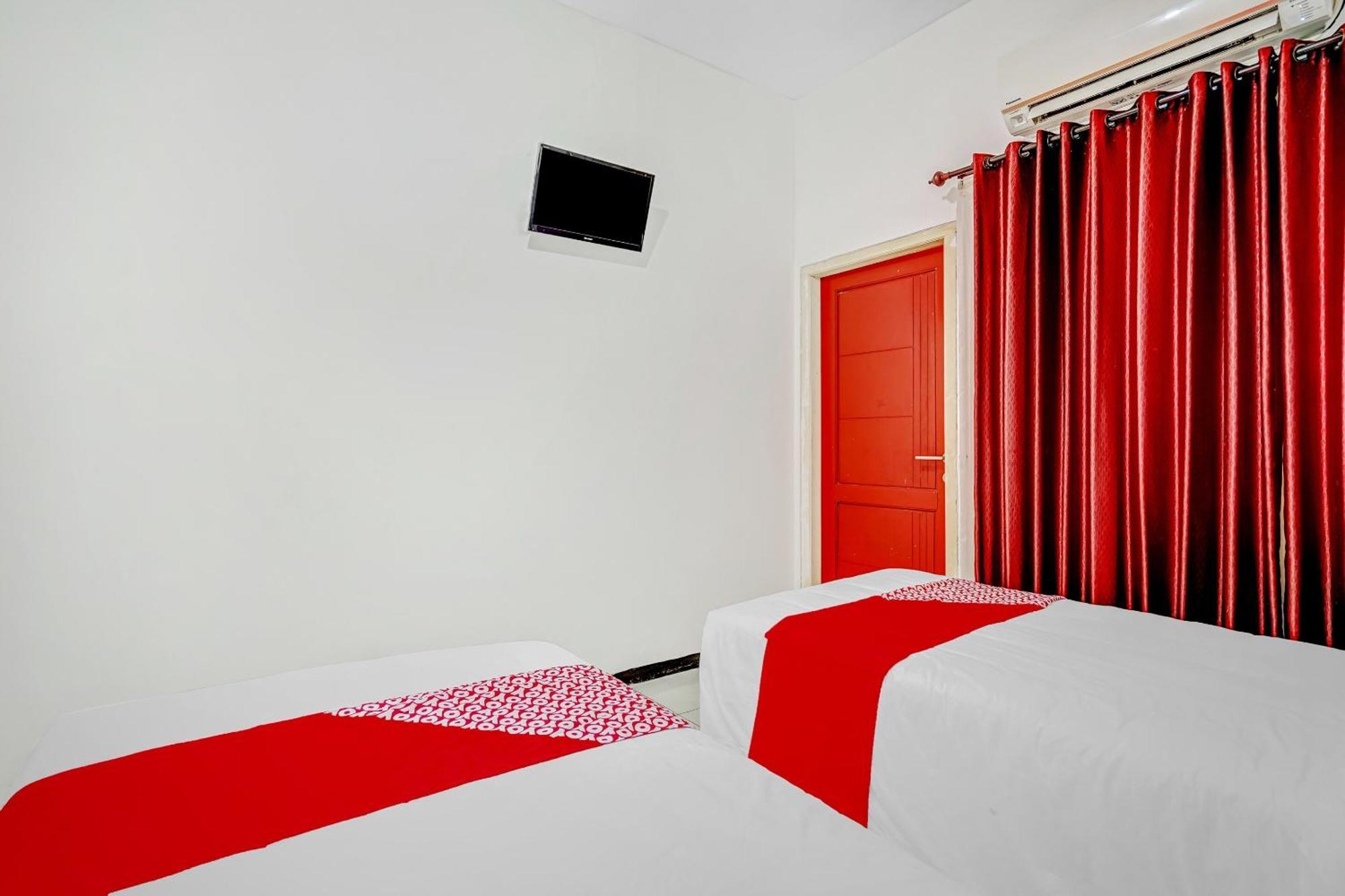 Hotel Kalimantan 泗水 外观 照片