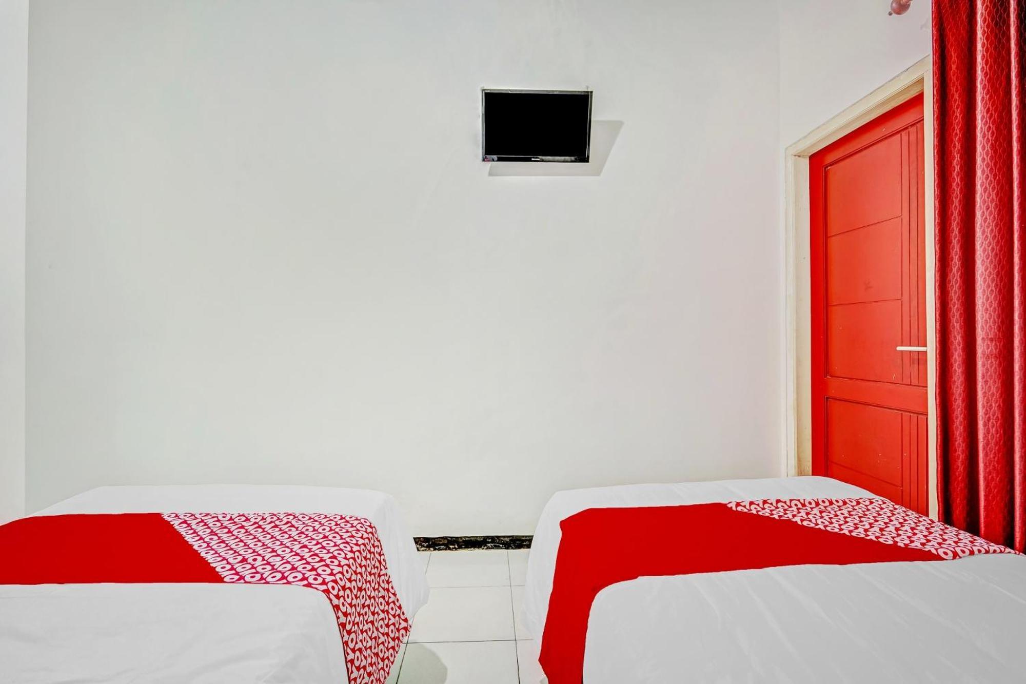 Hotel Kalimantan 泗水 外观 照片