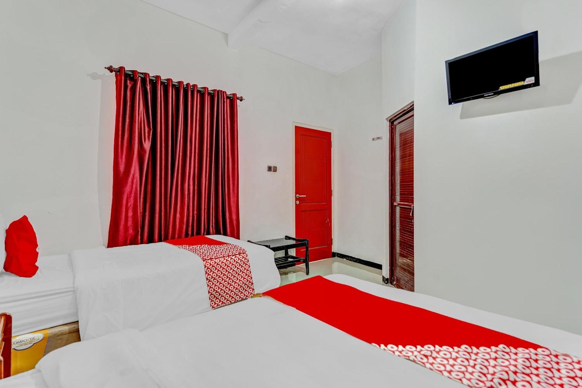 Hotel Kalimantan 泗水 外观 照片