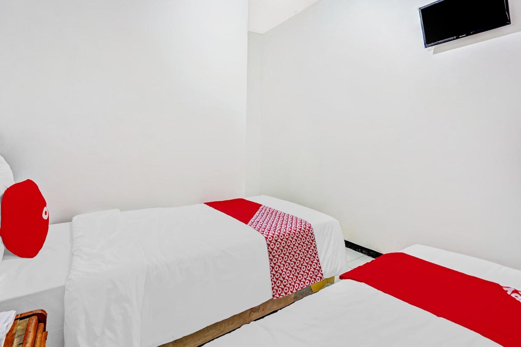 Hotel Kalimantan 泗水 外观 照片